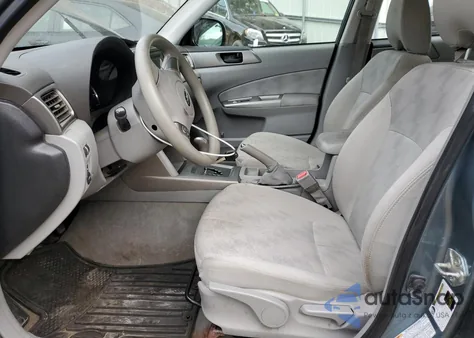 2010 Subaru Forester 2.5X z USA, uszkodzony, nr VIN JF2SH6AC1AH748080